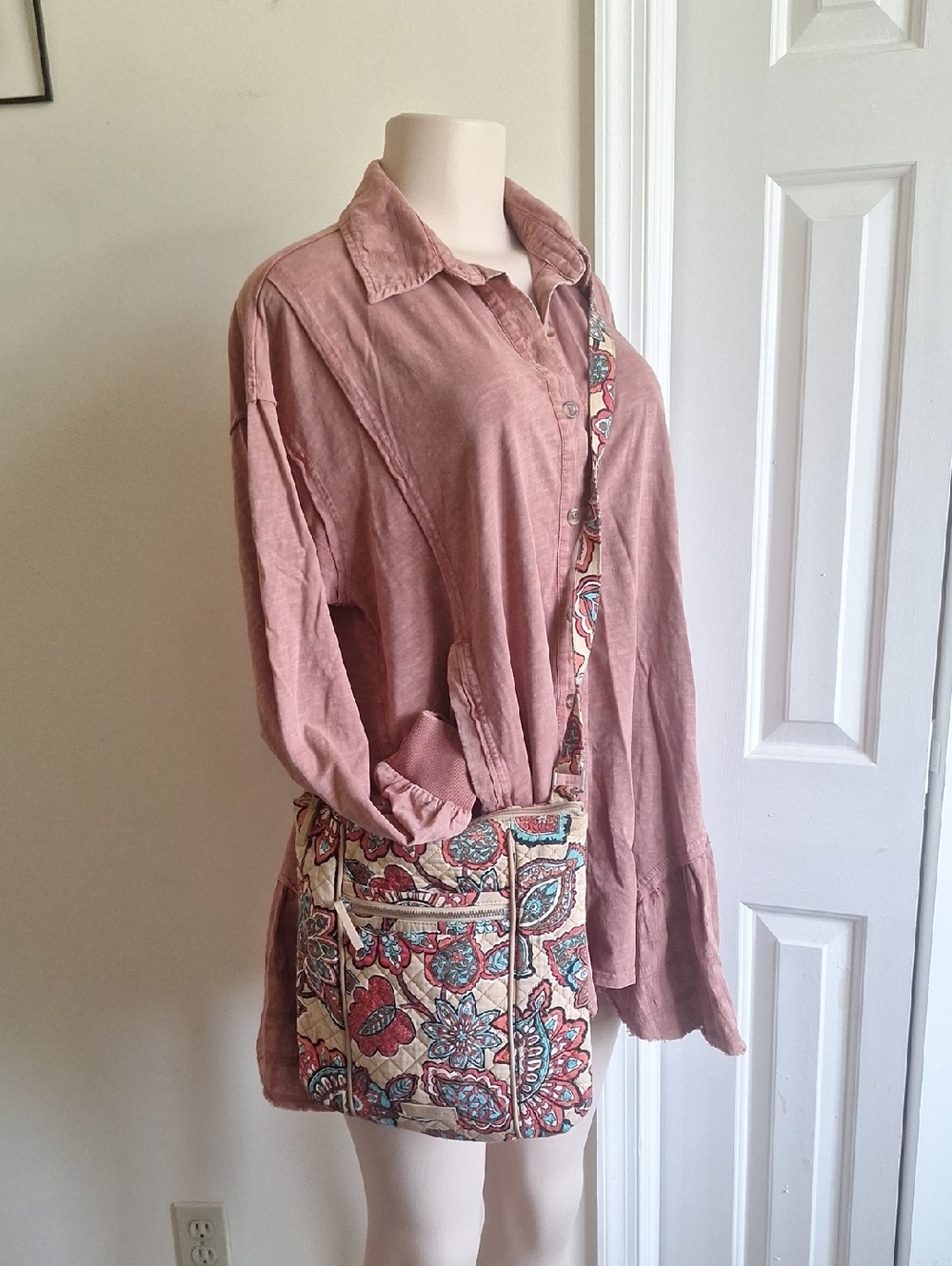 Easel Peplum Antique Rose Hem Style Cotton button-front Shirt Easel Size M - Picture 2 of 13